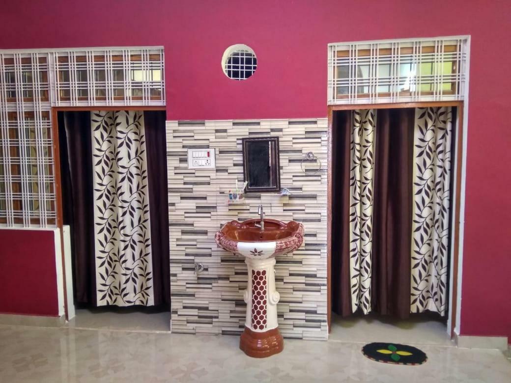 Shree Ram Homestay Orchha Bagian luar foto