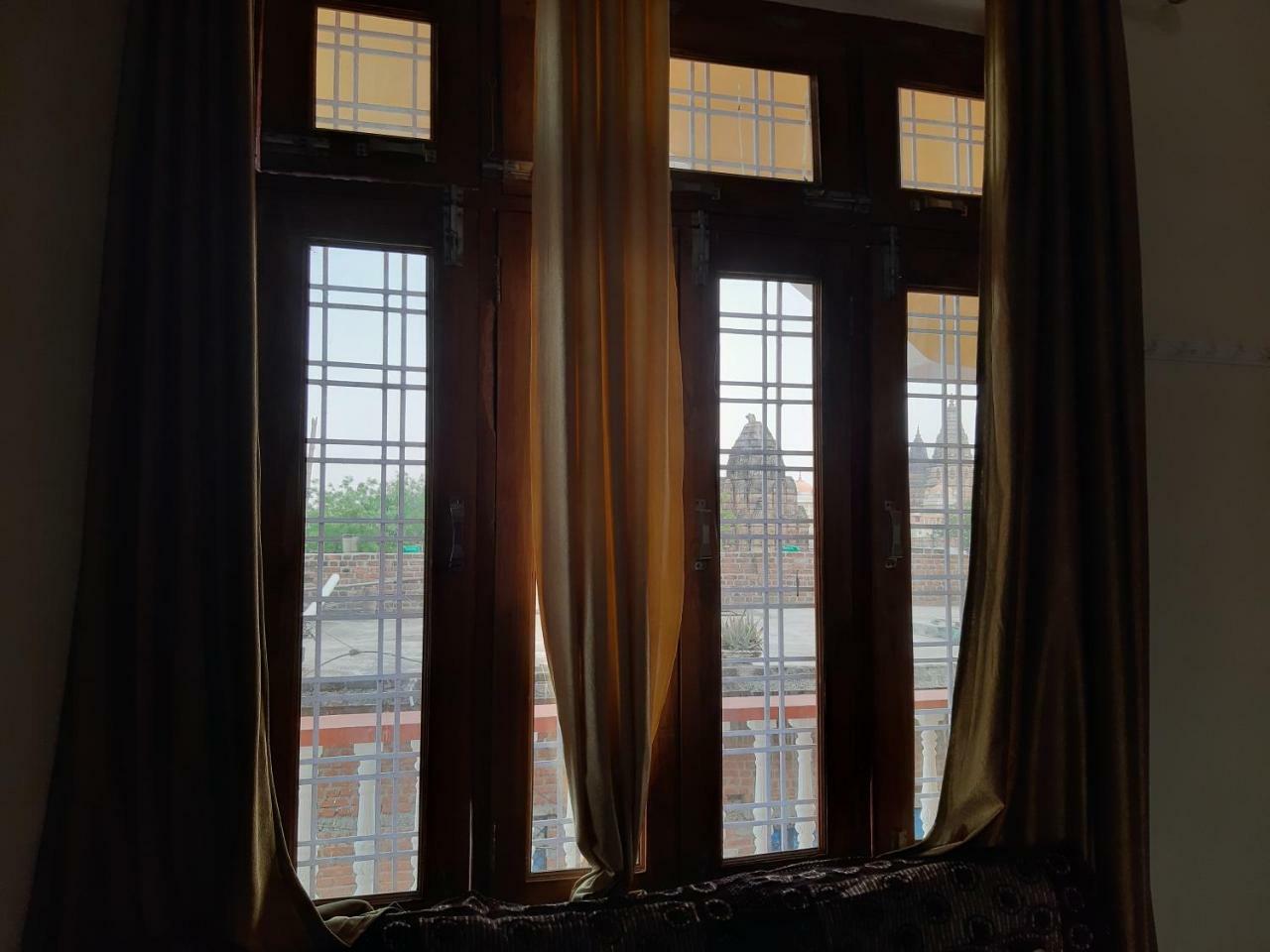 Shree Ram Homestay Orchha Bagian luar foto