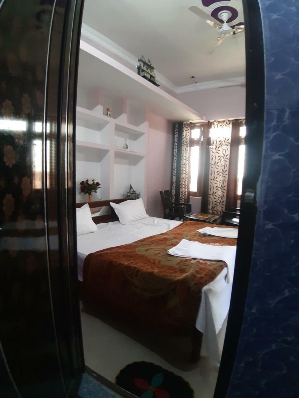 Shree Ram Homestay Orchha Bagian luar foto