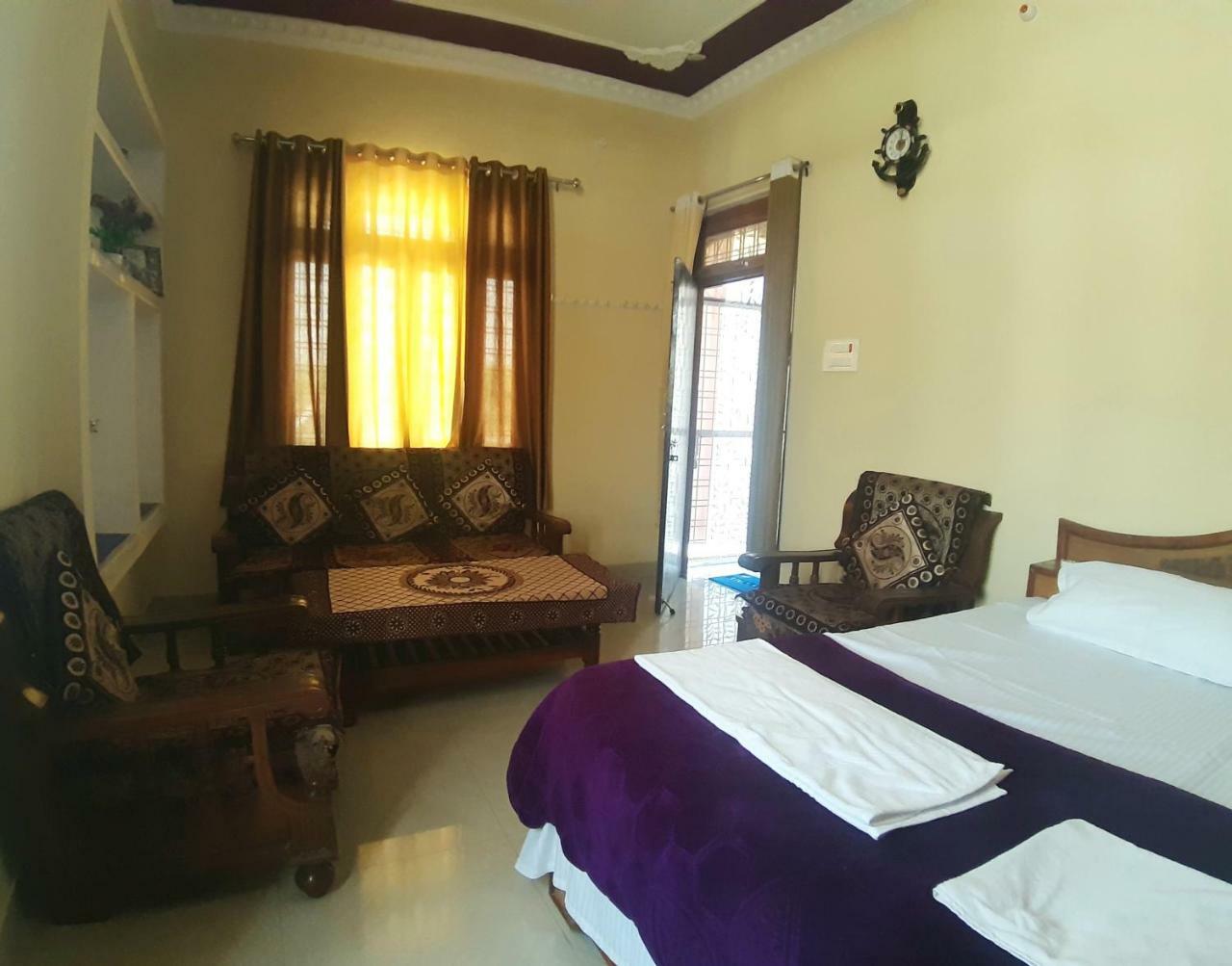 Shree Ram Homestay Orchha Bagian luar foto